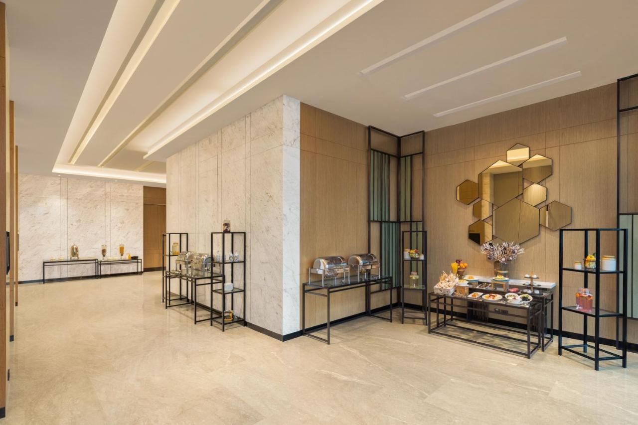 Hotel Fairfield By Marriott Mumbai International Airport Exterior foto